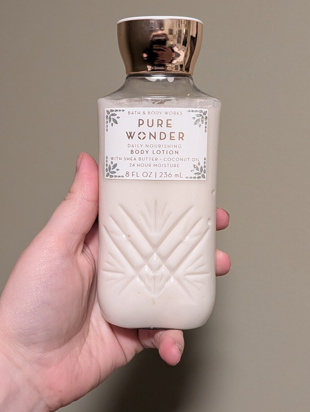 Bath & Body Works Pure Wonder Daily Nourishing Body Lotion - Cream & Gold